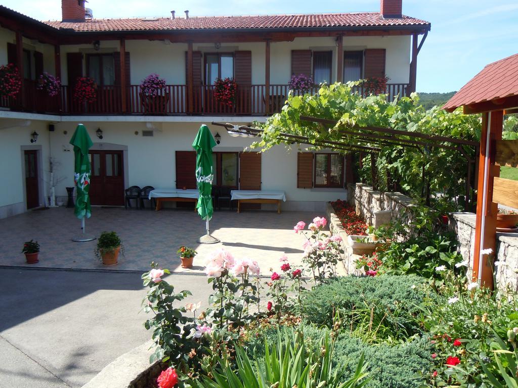 Homestead Vrbin Divaca Exterior photo