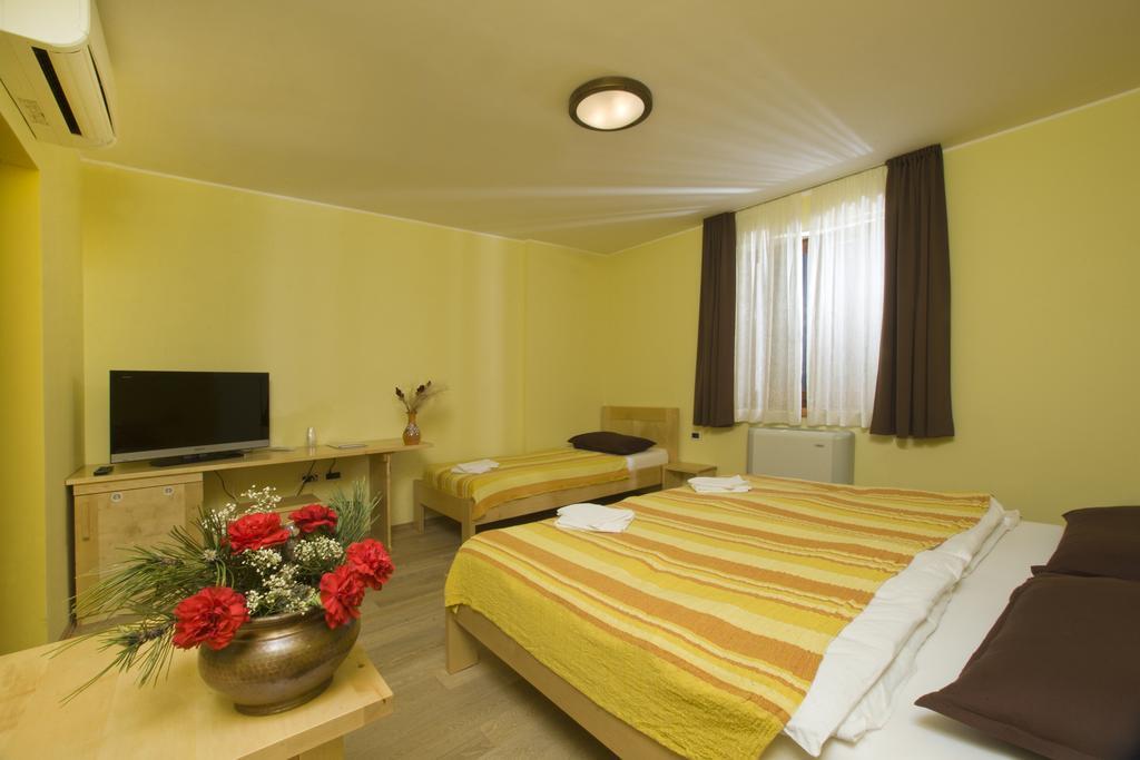 Homestead Vrbin Divaca Room photo